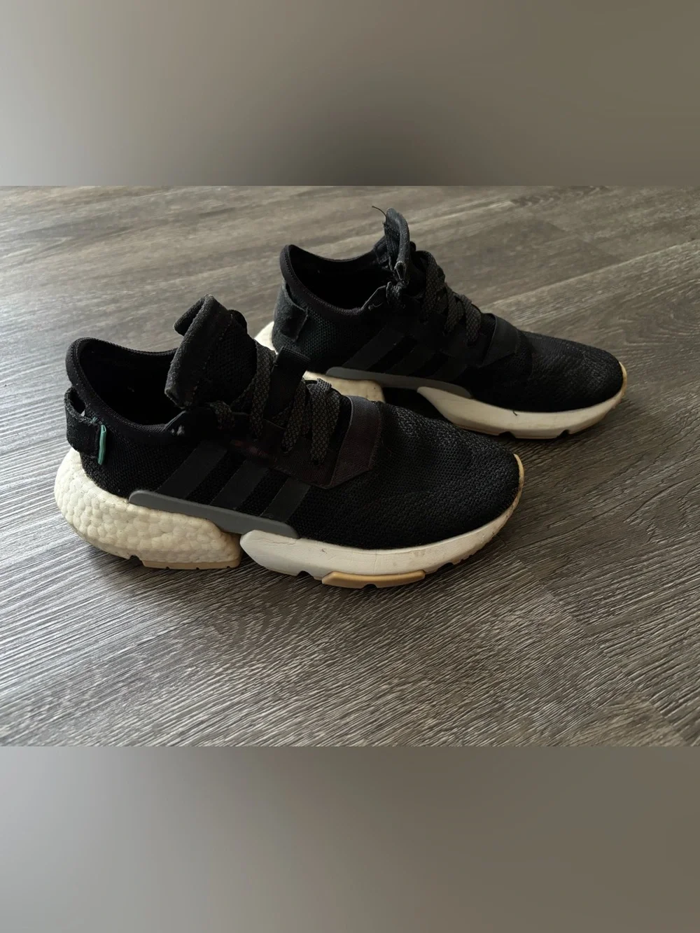adidas women’s Black sneakers